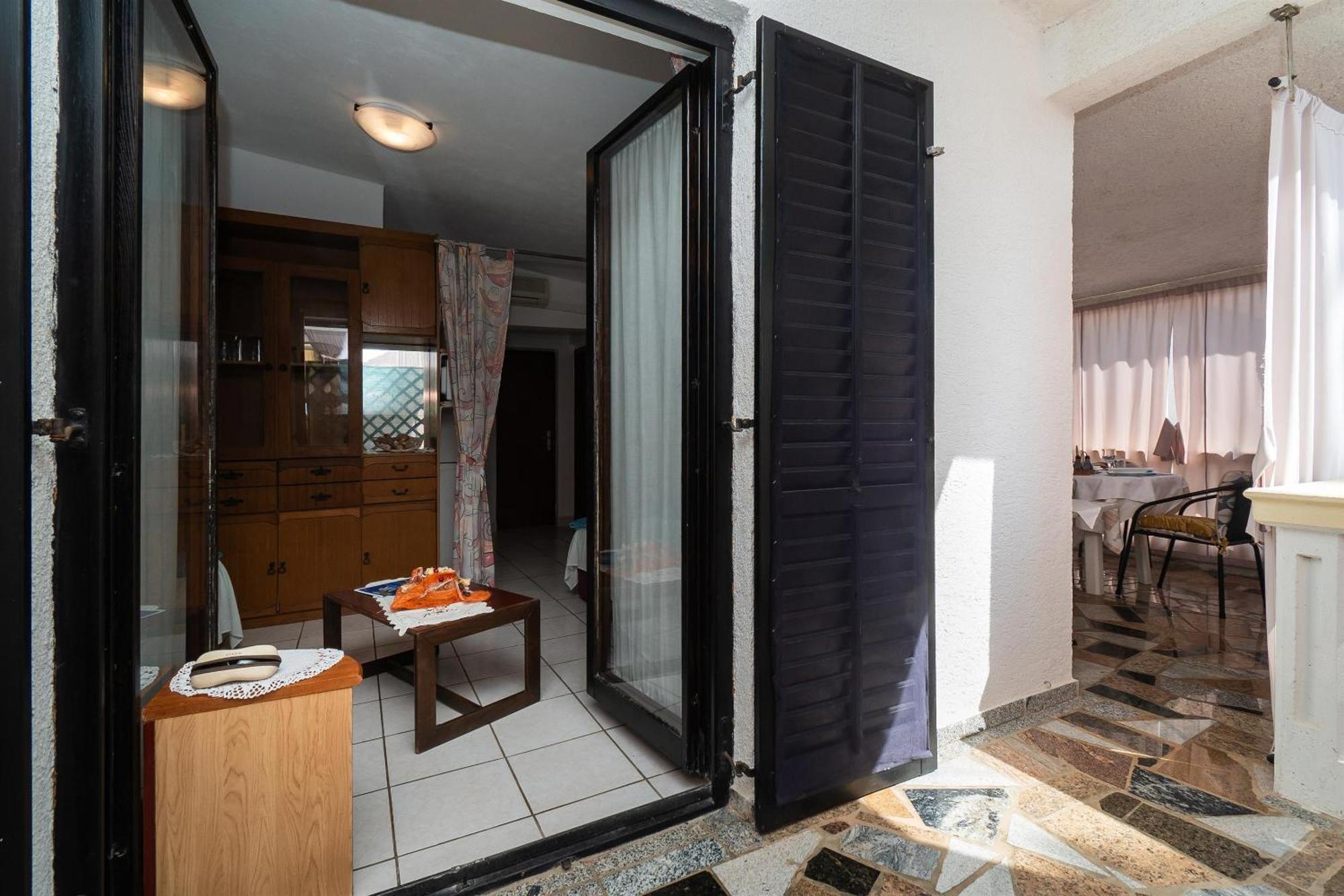 Apartments Stefani Вир Екстер'єр фото